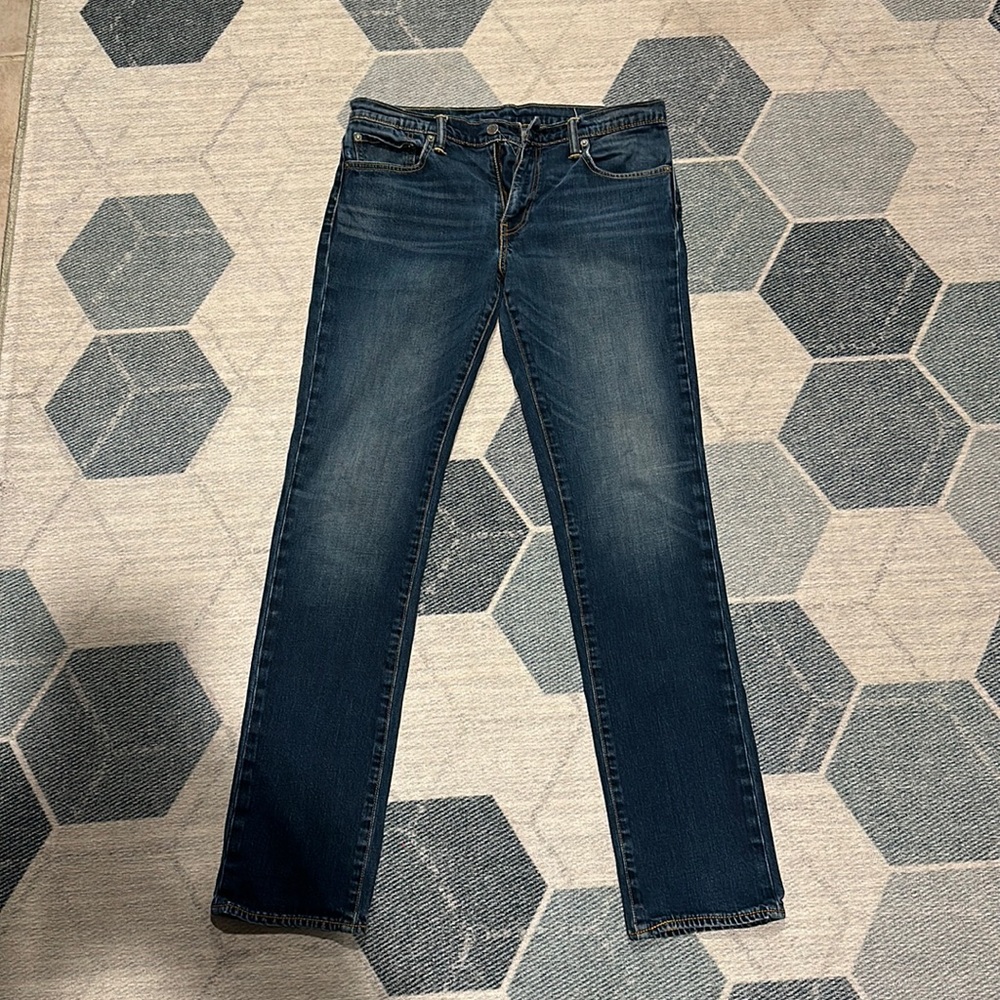 Men’s Levi’s 511. Size 33x34. Used in good condition.